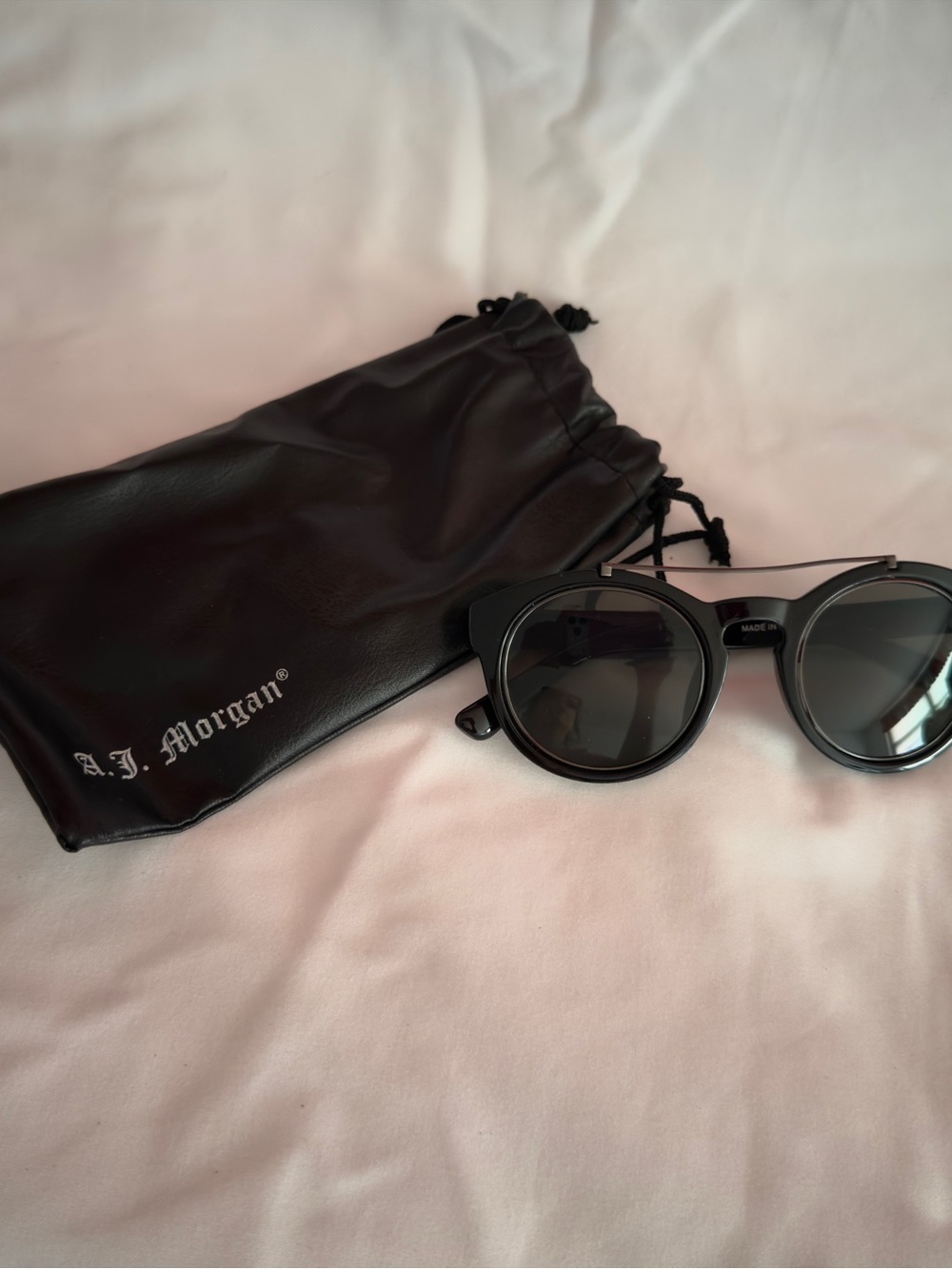 A.J. Morgan Black Round Sunglasses with Black Soft Pouch